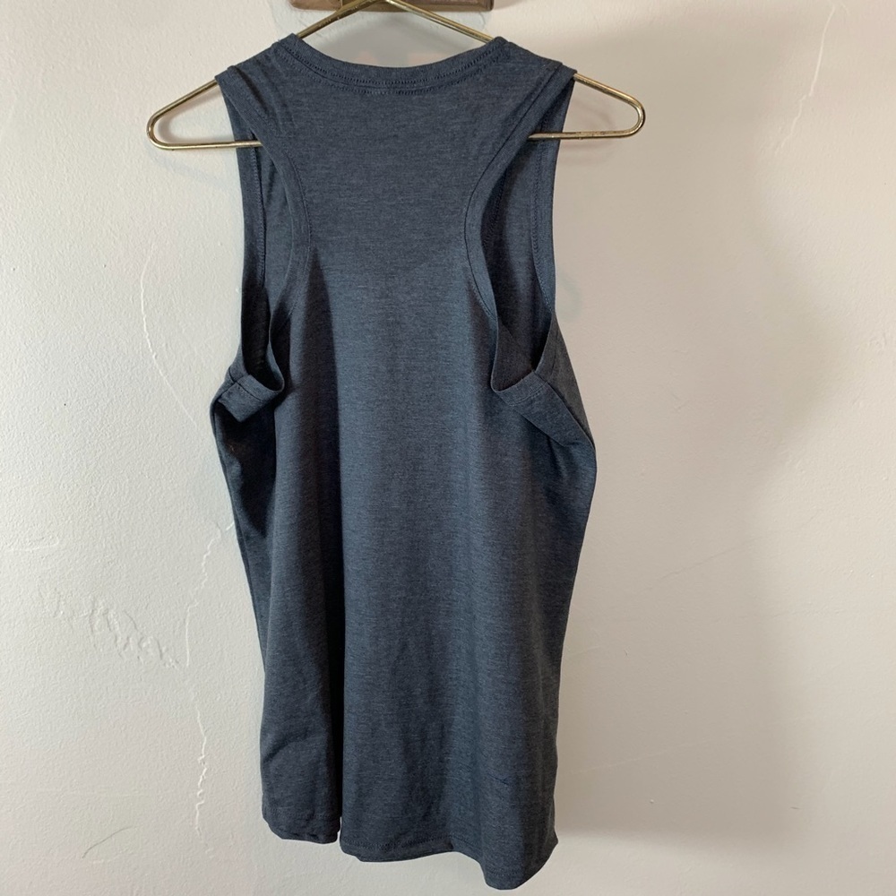 Gray and orange tank top - Picture 4 of 4